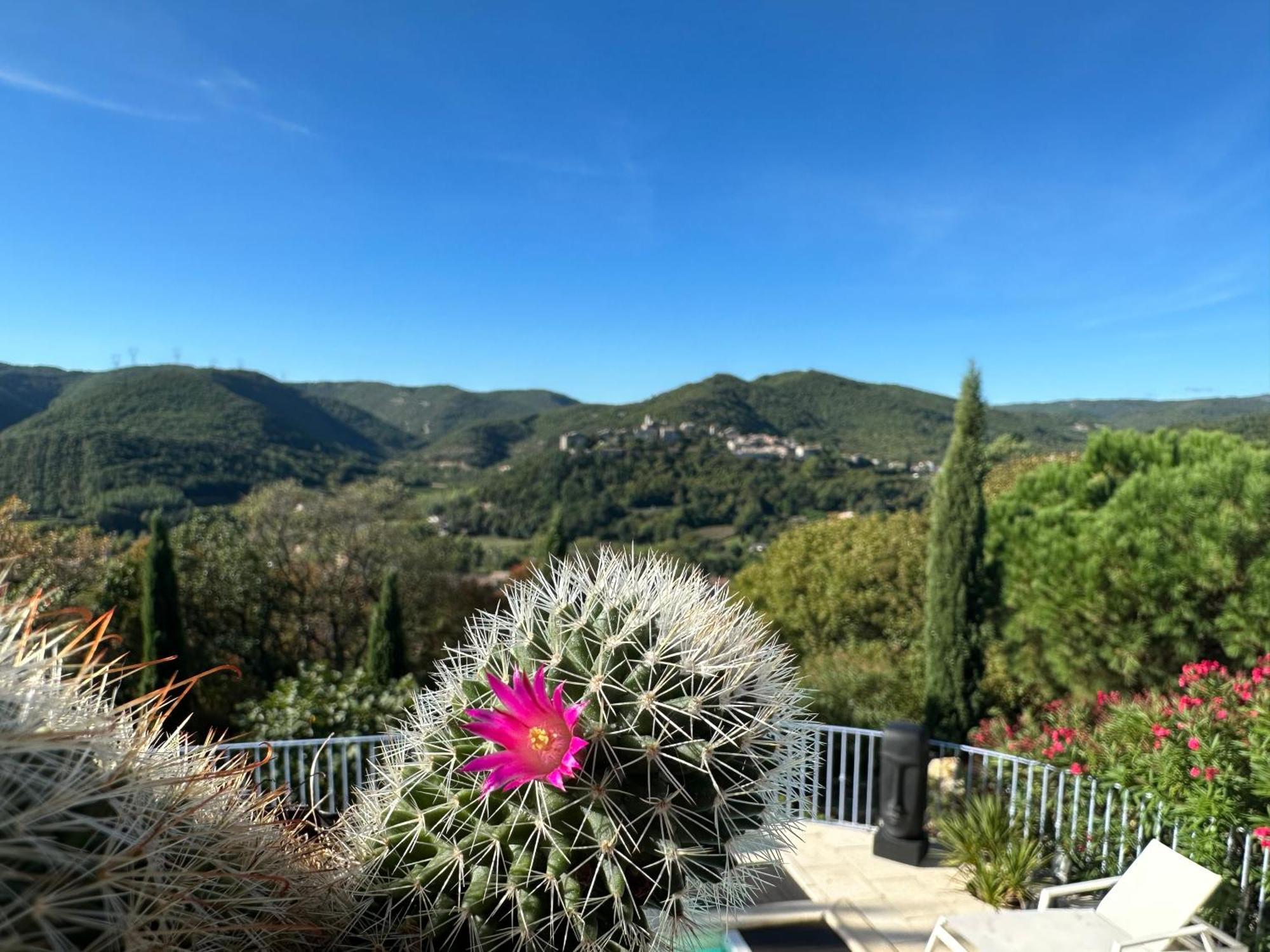 Bastide Bed & Breakfast 3*